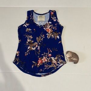 Women’s Tops BUNDLE!